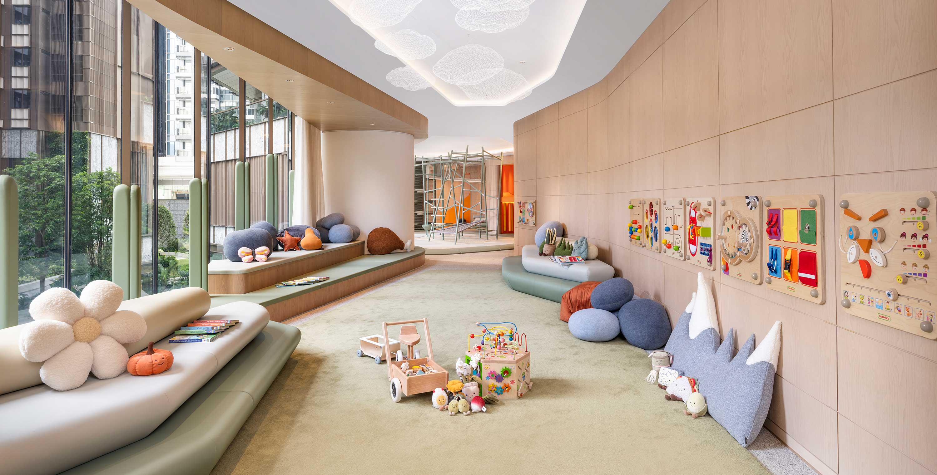 THE DISCOVERY LANDCHILDREN’S PLAYROOM24